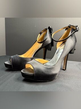 Badgley Mischka Black Satin Bow Ribbon Formal Wedding Party Bridesmaid High Heel